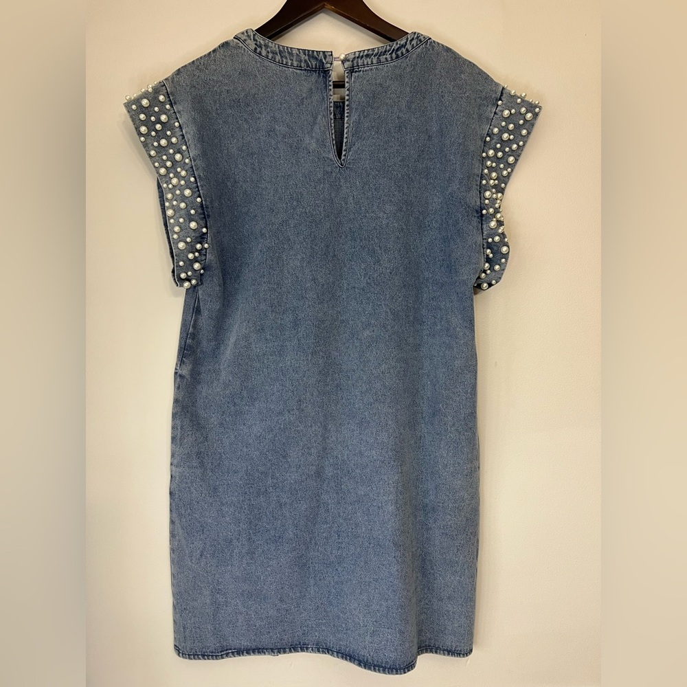 NWT Bibi Pearl Next Door Denim Dress Pearl Cap Sleeve Pockets Size Small Chic - Picture 3 of 11